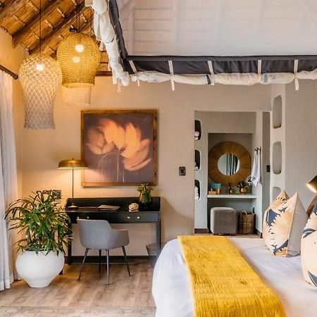 Thornybush Simbambili Lodge Sabi Sand Game Reserve Exterior photo